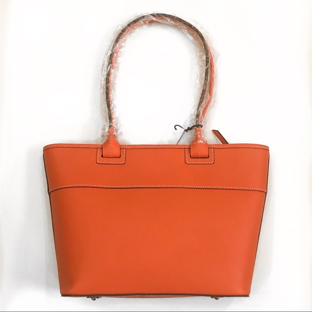 🚫SOLD🚫 Dooney & Bourke Beacon Leather Zip Tote - Picture 4 of 7